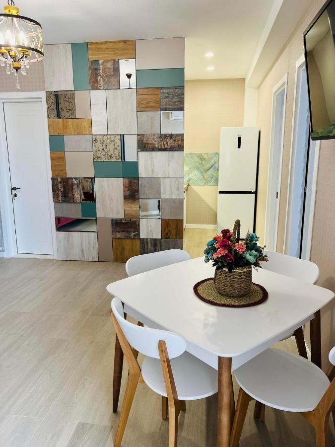 Apartamento Aura Kutaisi Exterior foto
