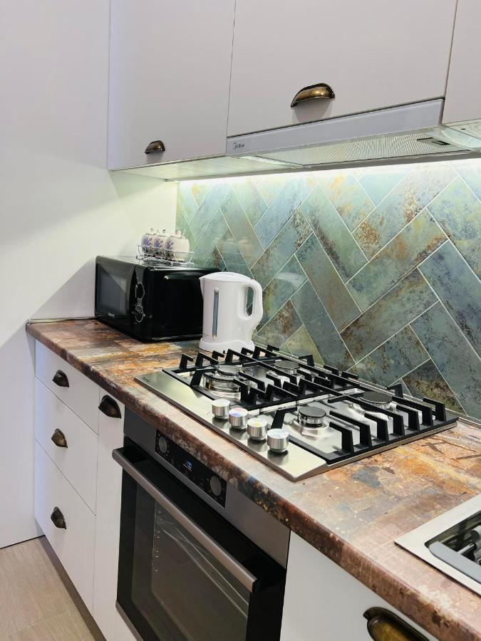 Apartamento Aura Kutaisi Exterior foto