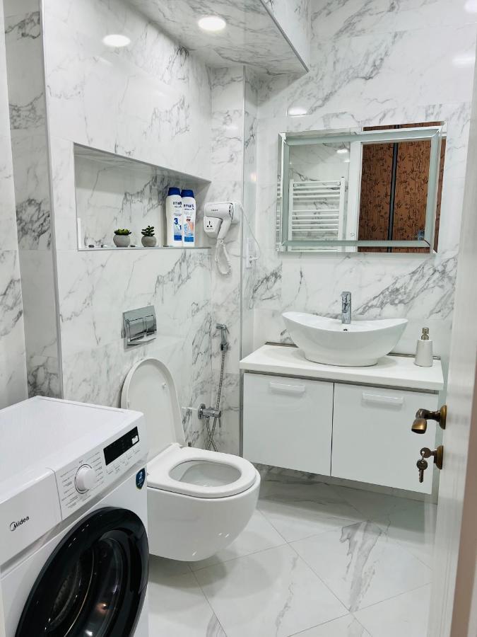 Apartamento Aura Kutaisi Exterior foto