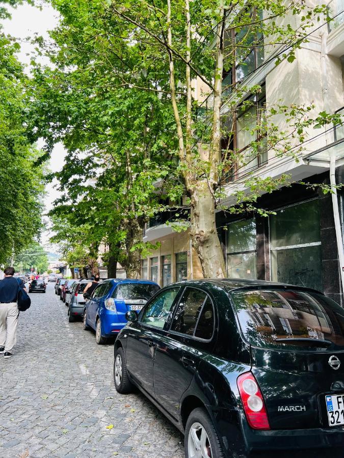 Apartamento Aura Kutaisi Exterior foto